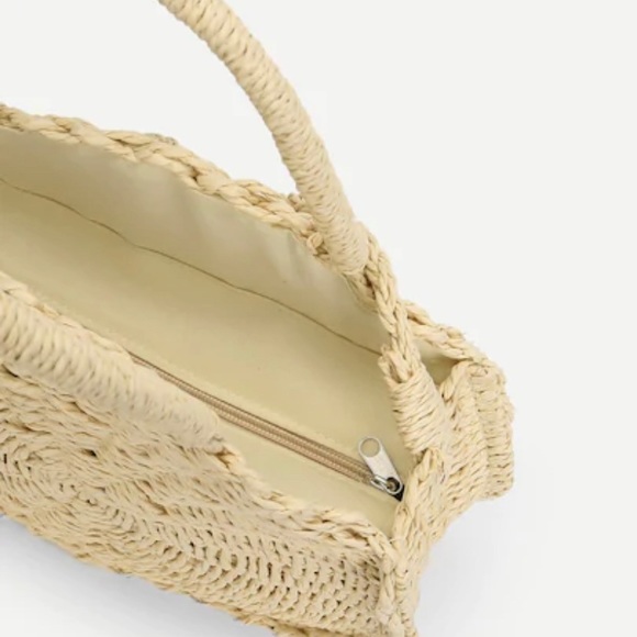 *NEW* Straw Round Bag - Picture 2 of 5